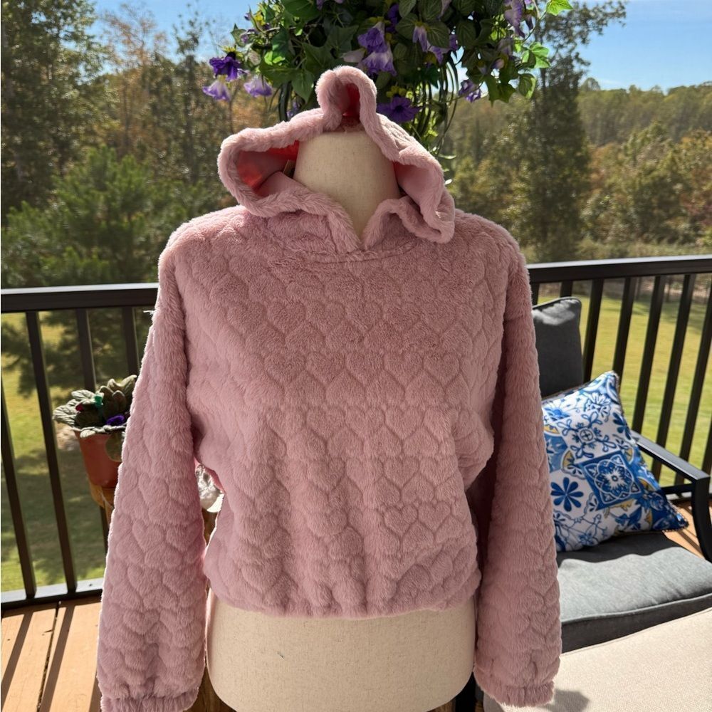 No Boundaries Pink Heart Fuzzy Hoodie and Draw string pants NWT
